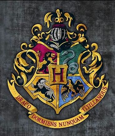 Shield of Hogwarts and motto