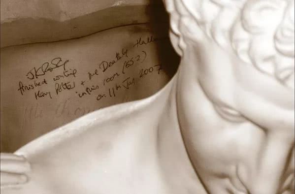 Bust of Hermes signed by JK Rowling in the Balmoral Hotel